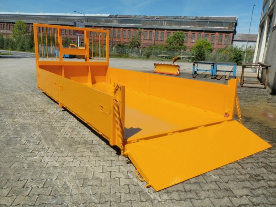 Abroll-Container-Kippaufbau mit seitlichen, lackierten Aluminium-Bordwänden